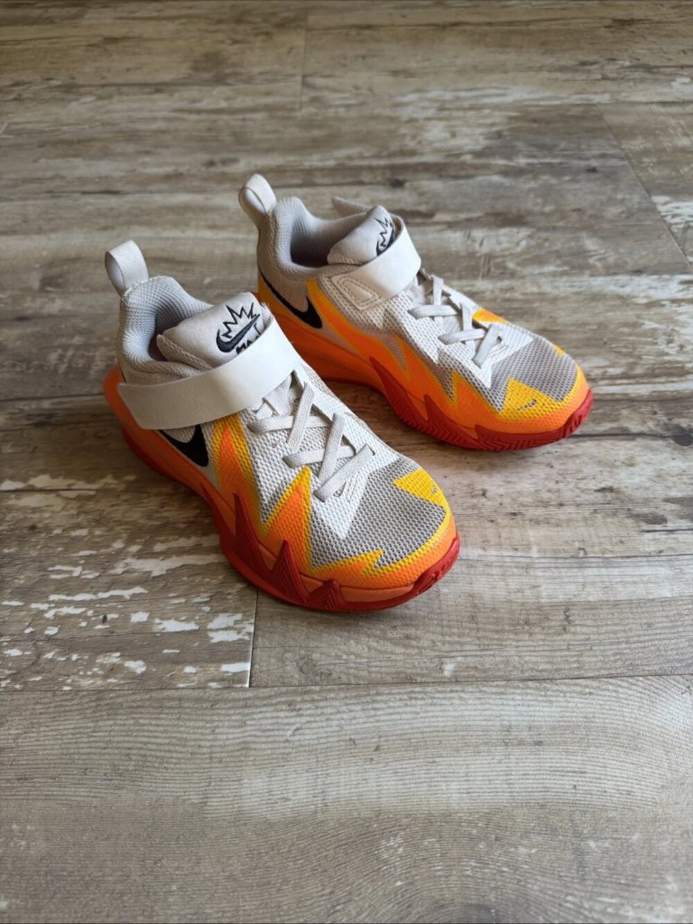 NIKE S.T. Dynamite KC PS Off White Preschool Basketball IH2307-100 Boys 1